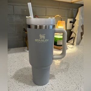 STANLEY 40oz quencher mug, grey